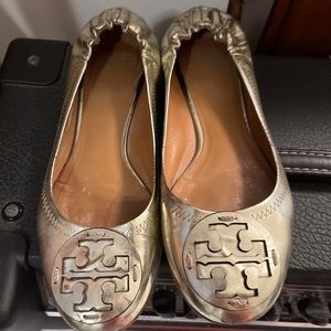 RARE gold metallic Tory Burch flats